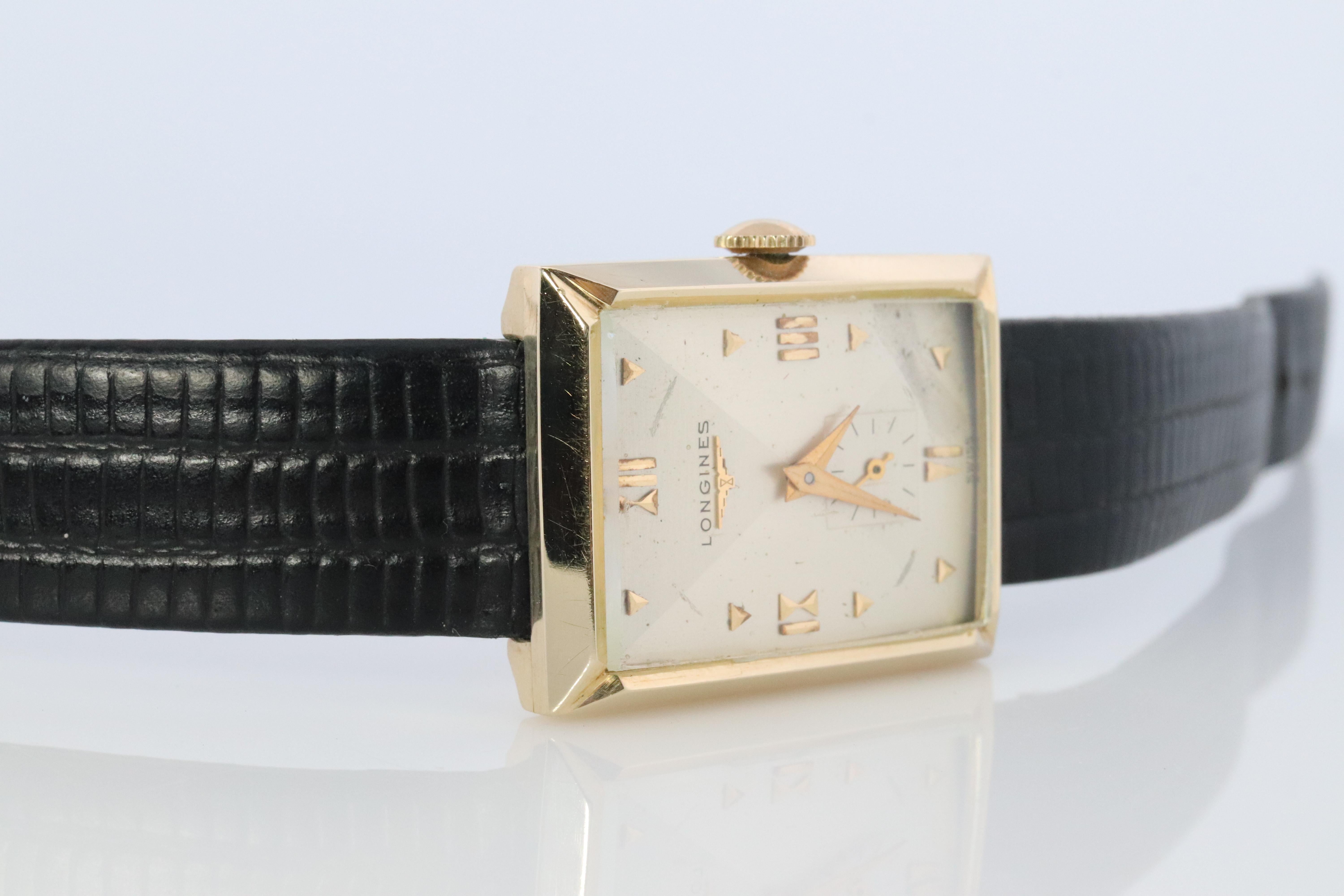 Montre Longines Tank 14k. 1960 LONGINES Montre-bracelet pour homme à remontage manuel Pour hommes en vente