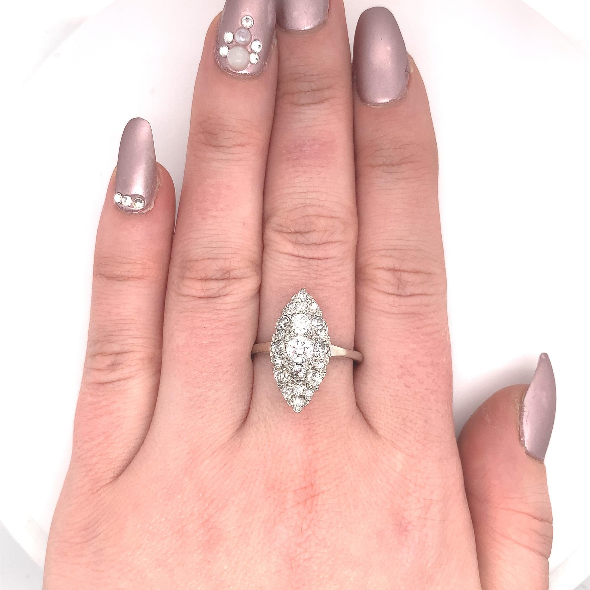 14 Karat Diamantring in Marquise-Form mit 1 Karat tw Damen im Angebot