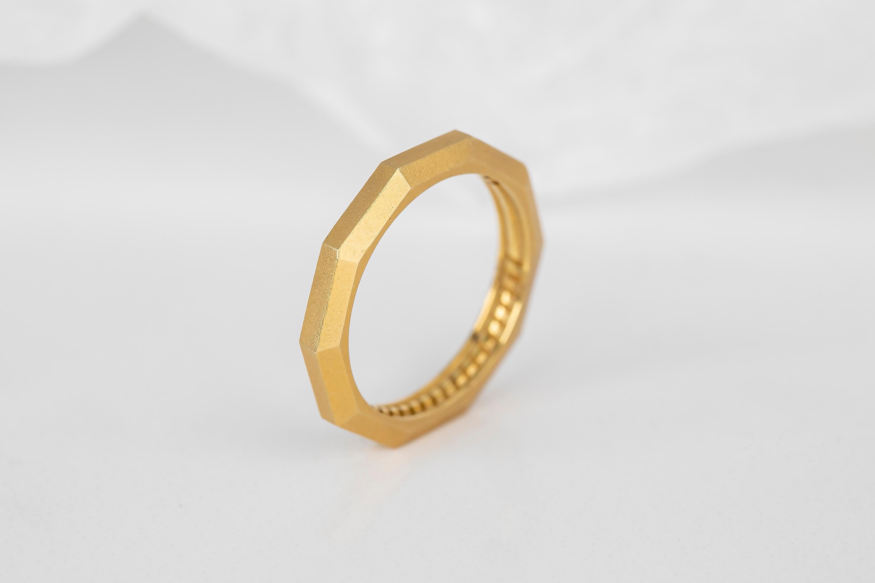 For Sale:  14K Mate Gold Geometrical Wedding Band for Men and Women 12
