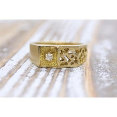 14k Mens Diamond Solitaire ring. Heavy Diamond prong set into gold nugget