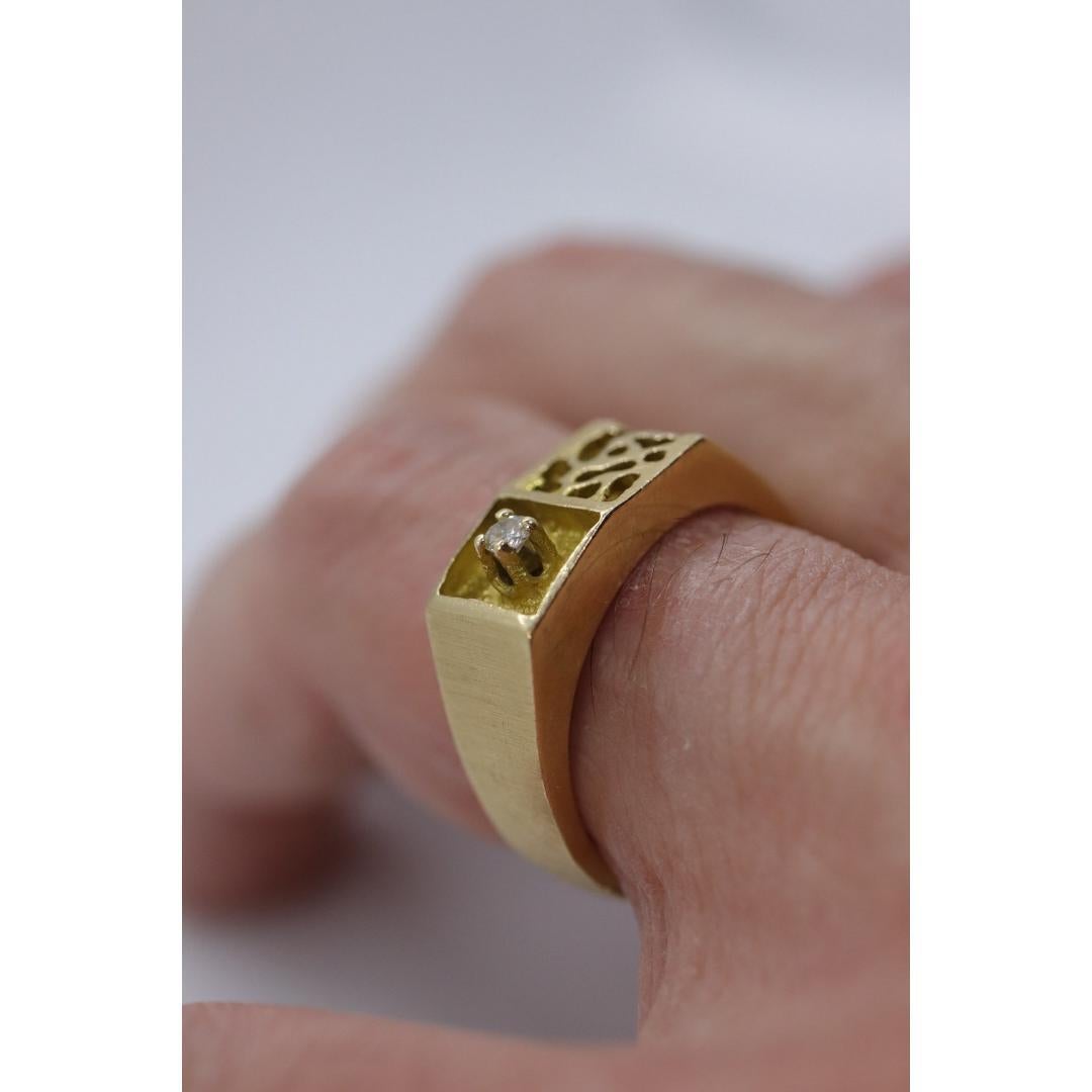 Anillo solitario de diamantes para hombre de 14k. Diamante pesado engastado en pepita de oro 4