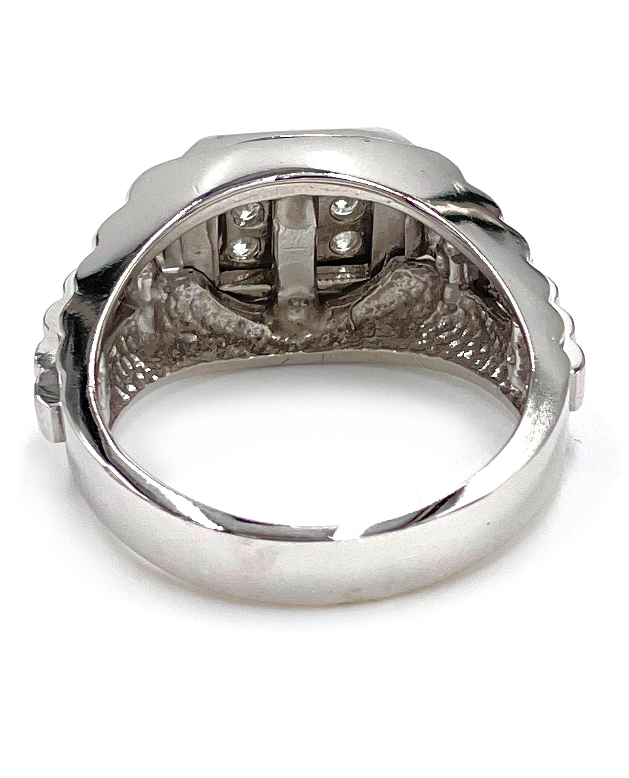 Round Cut 14K Men's Ring with Diamonds For Sale