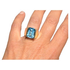 14K Mid-Century 10.3 Carat Blue Topaz Ring
