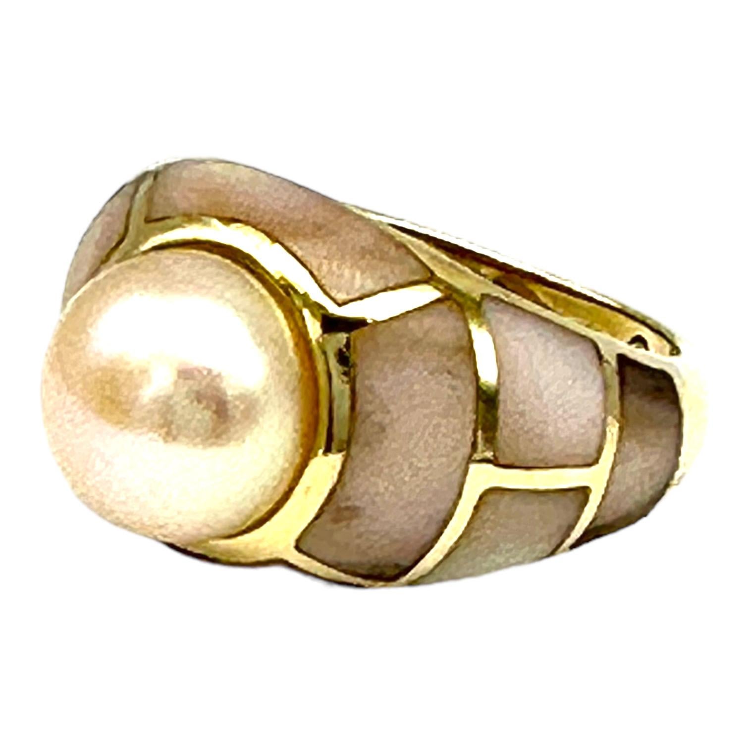 14K Mother of Pearl Inlay 9.8 mm Cultured Pearl Ring In Good Condition In Laguna Hills, CA