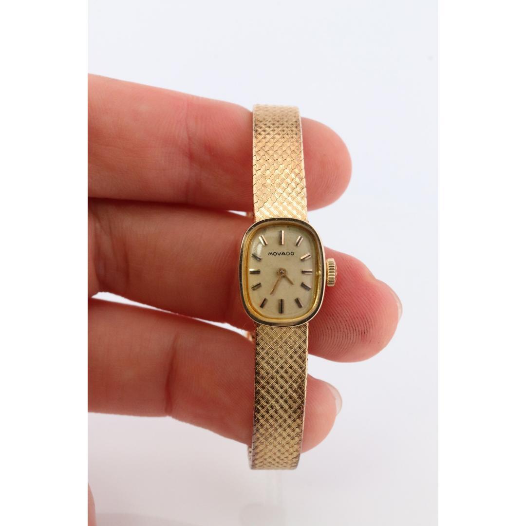 14k MOVADO Mechanical Watch. Movado Vintage Ladies watch with 14k Gold Mesh In Good Condition For Sale In Port Charlotte, FL