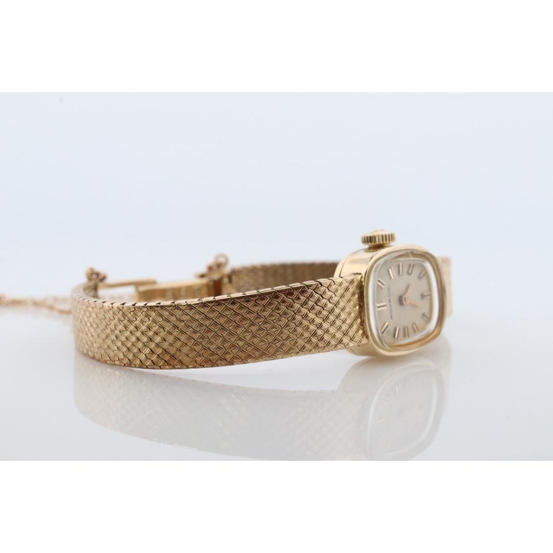 14k MOVADO Mechanical Watch. Movado Vintage Ladies watch with 14k Gold Mesh For Sale 1