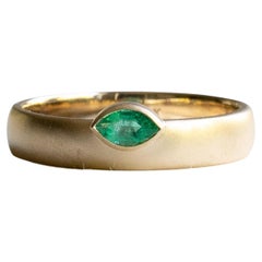 18K Natural Emerald Band