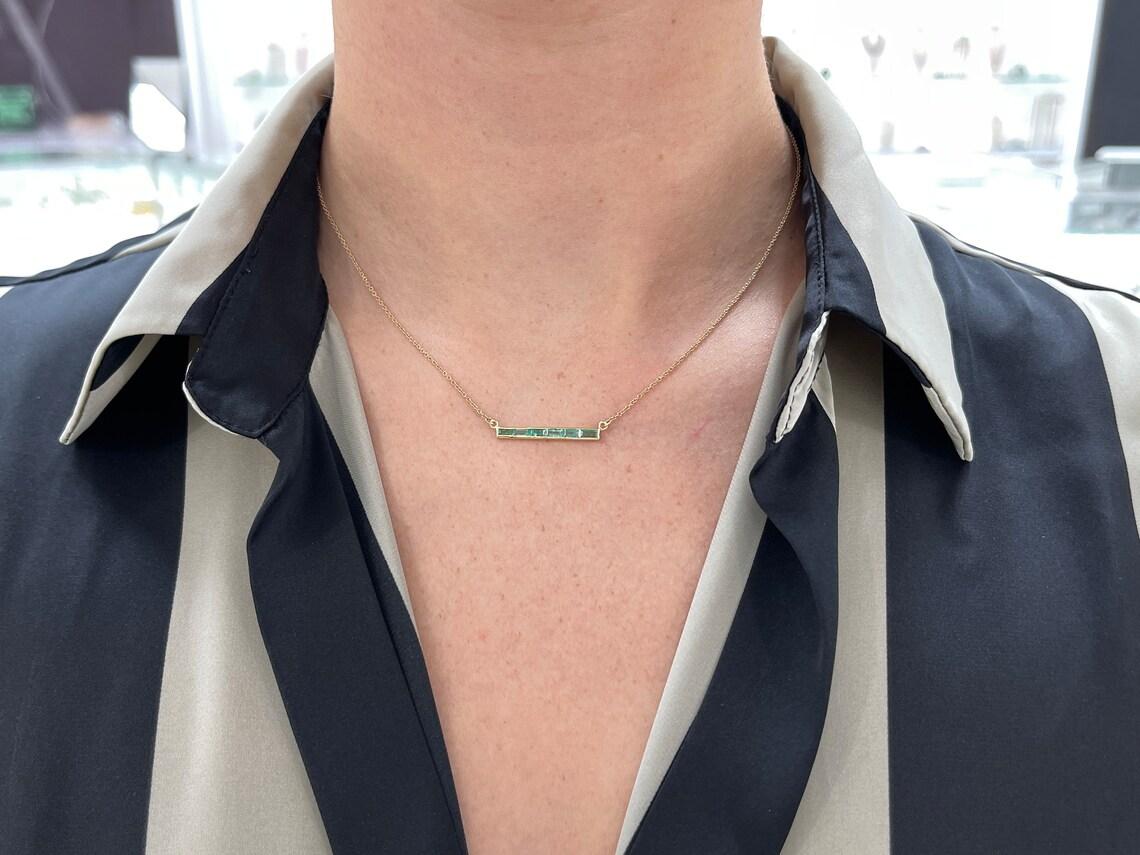 14K natürlicher Smaragd Bar Halskette Medium Grüner Baguette-Schliff Smaragd Set Ost im Zustand „Neu“ im Angebot in Jupiter, FL