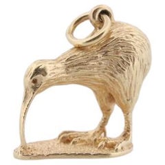 Médaillon pendentif NEW ZEALAND en or 14 carats. Breloque buste oiseau Kiwi en or 14 carats. Oiseau Kiwi 3D.
