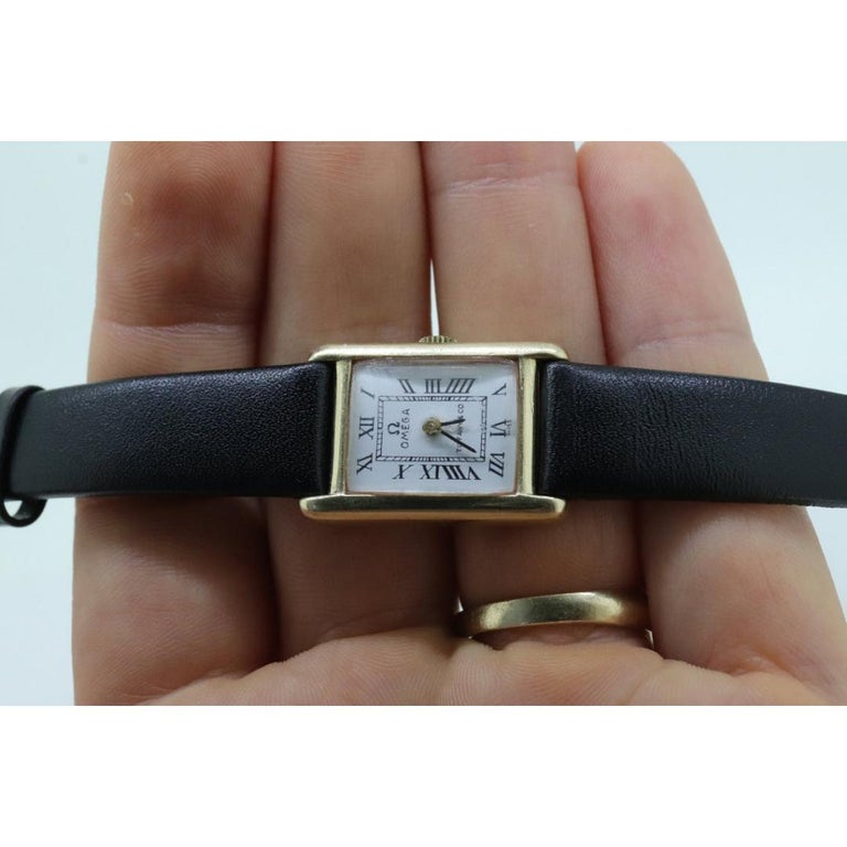 14k OMEGA x Tiffany and Co Tank Watch.14k Yellow Manual  display picture 2
