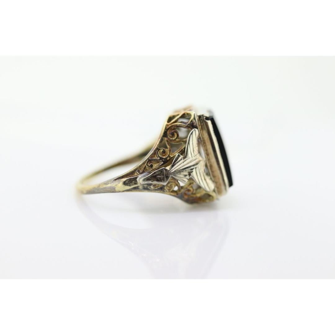 14k ONYX ring. ONYX Modern and Slim Picture Frame Rectangle Onyx signet ring. For Sale 4
