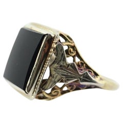 14k ONYX Ring. ONYX Moderner und schlanker rechteckiger Bilderrahmen-Signetring aus Onyx.