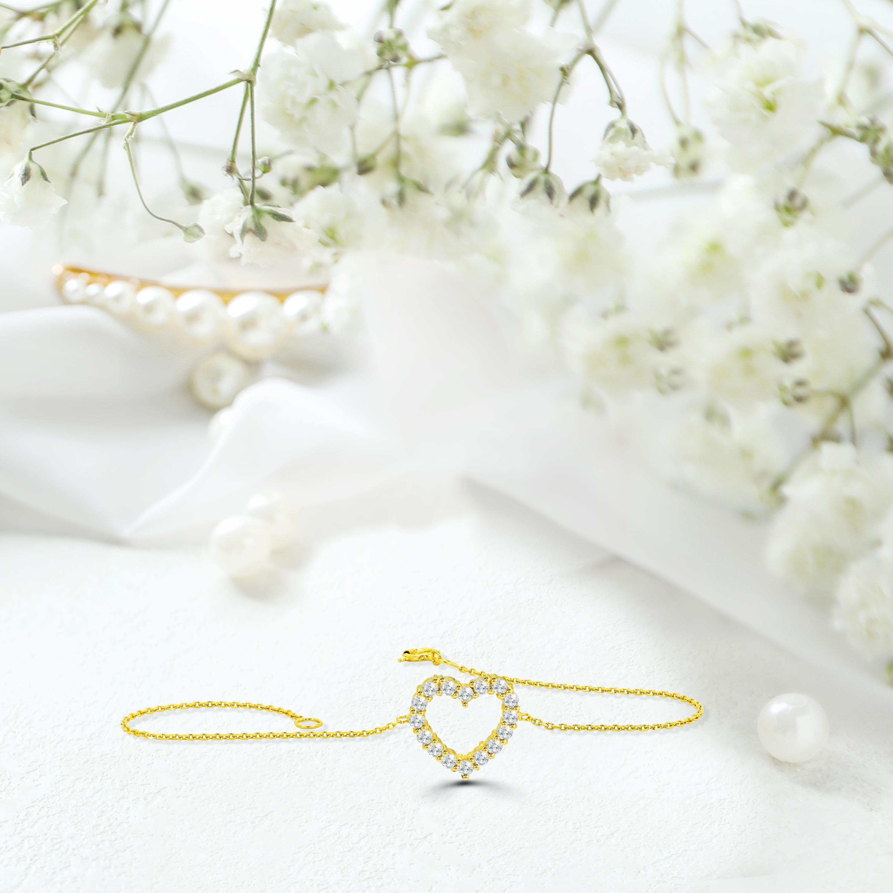 Modern 14K Gold Open Heart Diamond Bracelet Gold Diamond Valentines Bracelet For Sale