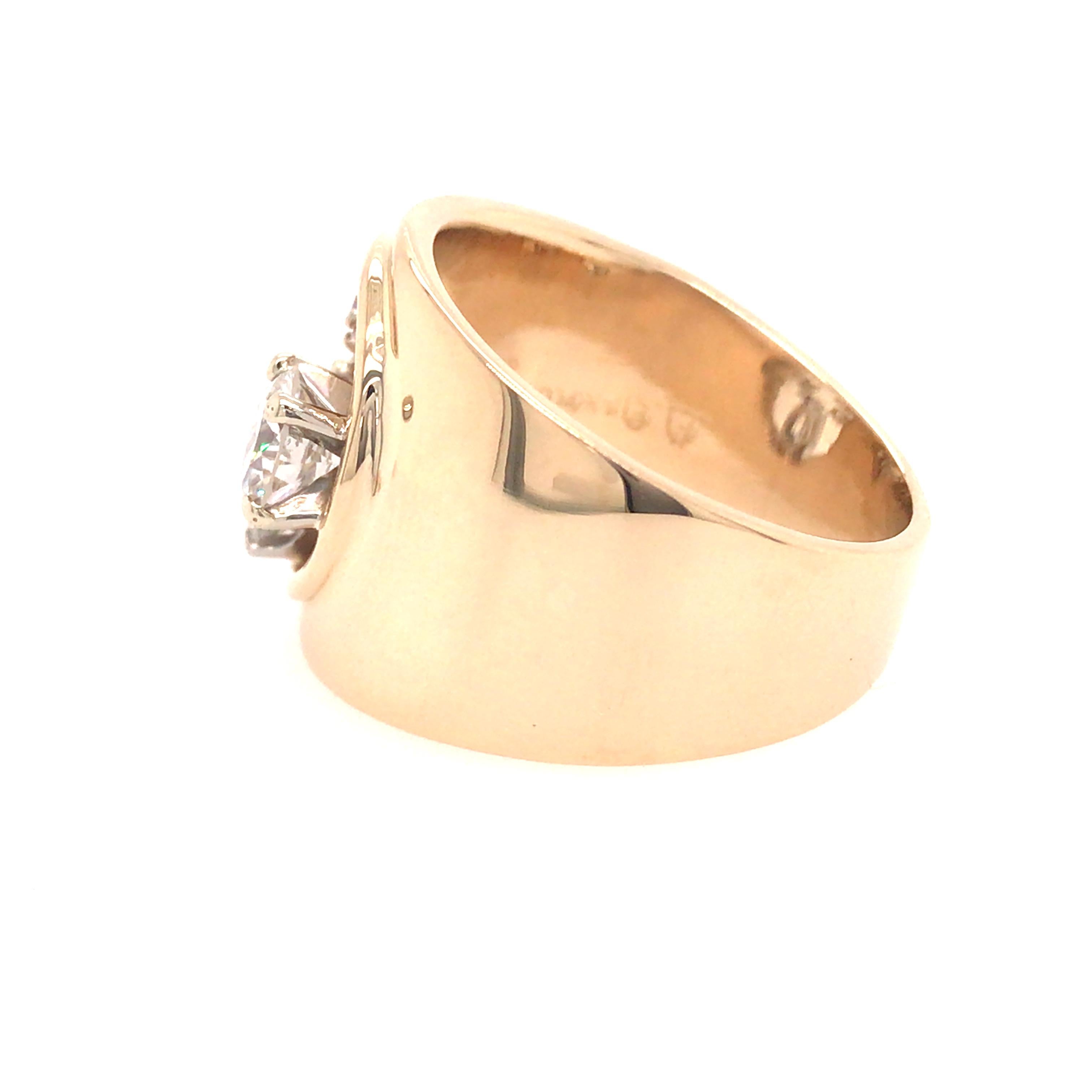 Round Cut 14K Open Space Diamond Band Yellow Gold For Sale