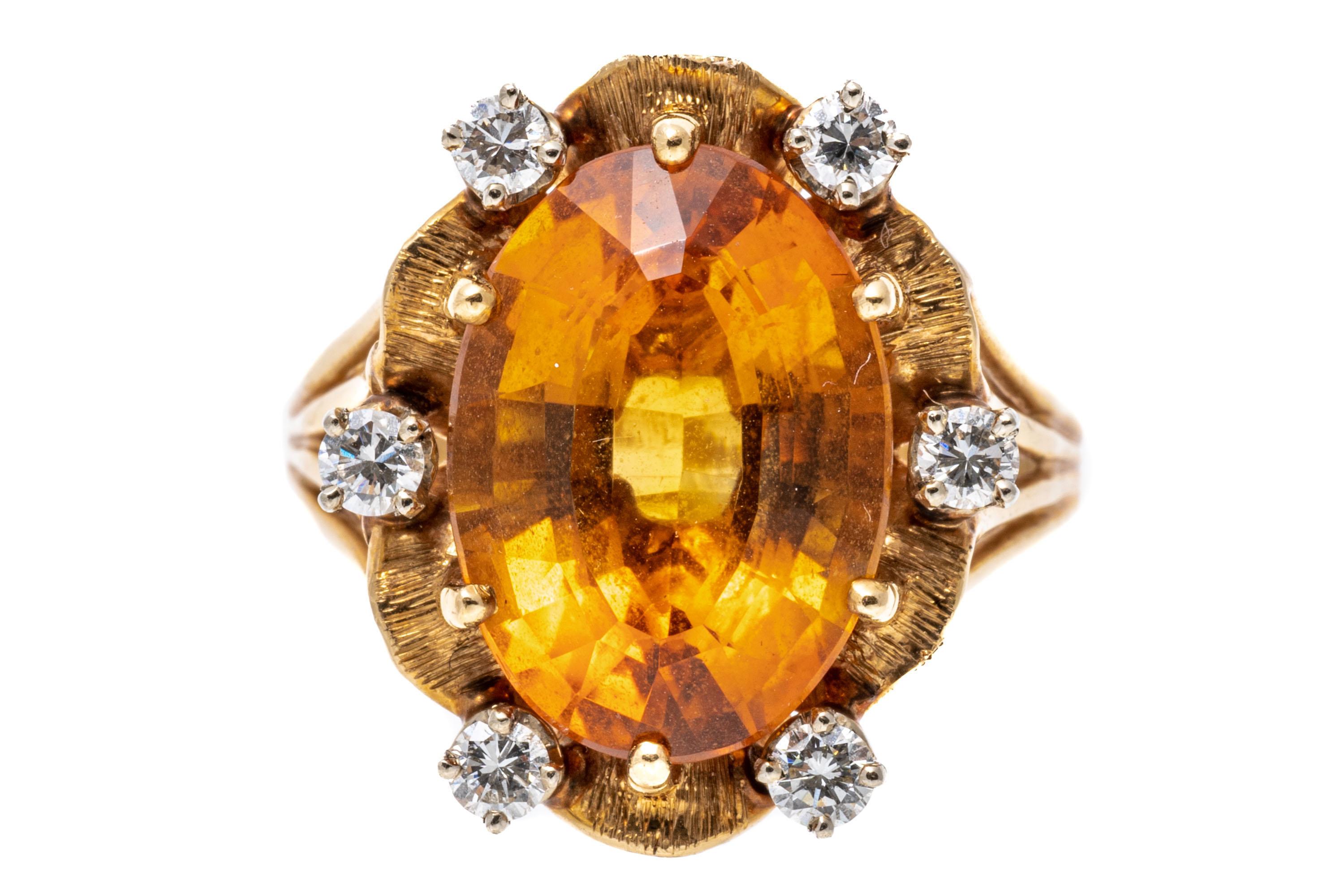 14k Oval Citrine 'App. 5.10 CTS' And Diamond Scalloped Framed Ring For Sale 2