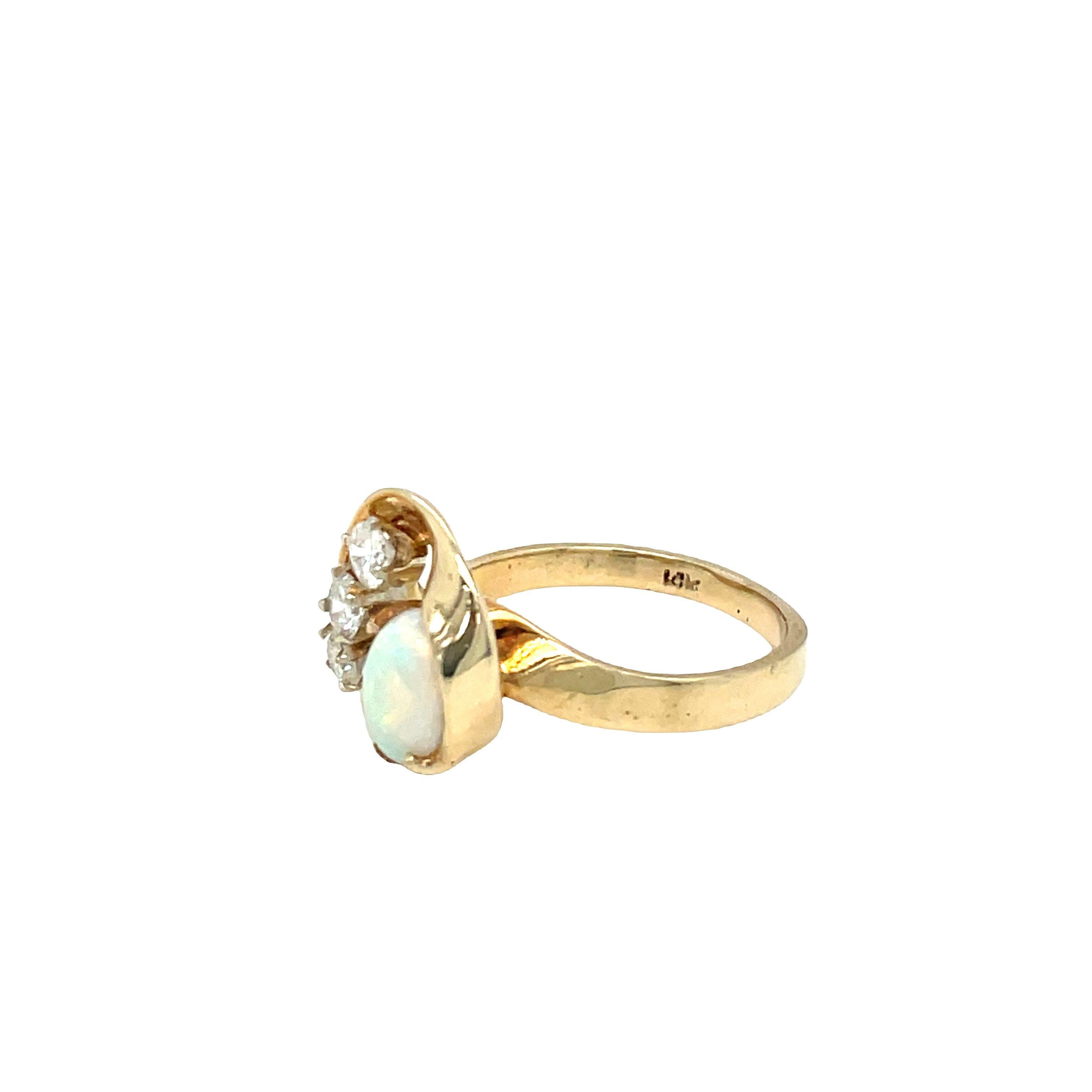 Vintage Oval Opal Diamond Swirl Free form Ring 14k Yellow Gold In Good Condition For Sale In beverly hills, CA