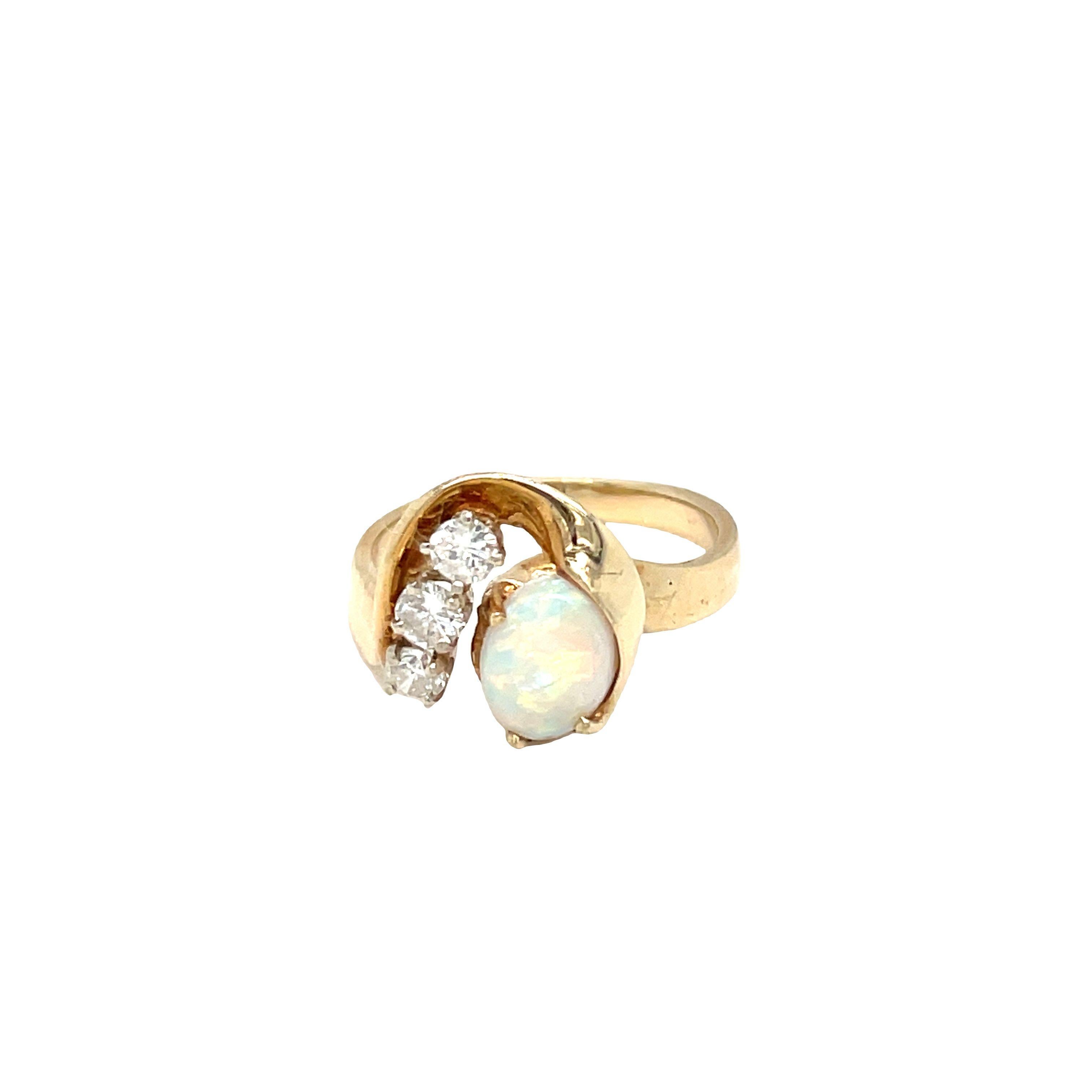 Vintage Oval Opal Diamond Swirl Free form Ring 14k Yellow Gold For Sale 2