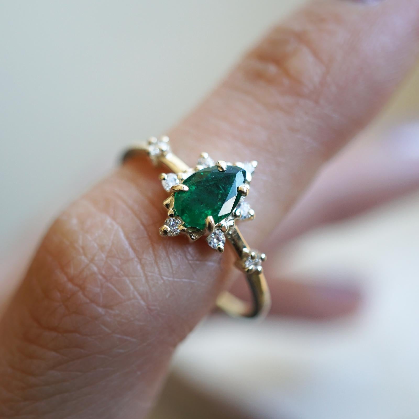 Contemporary 7x5MM Pear Emerald Diamond Yellow Gold Ring For Sale