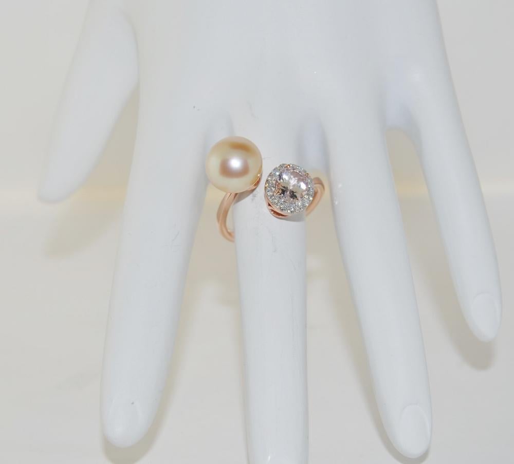 Women's 14 Karat Pearl and 0.97 Carat Morganite Diamond Ring For Sale