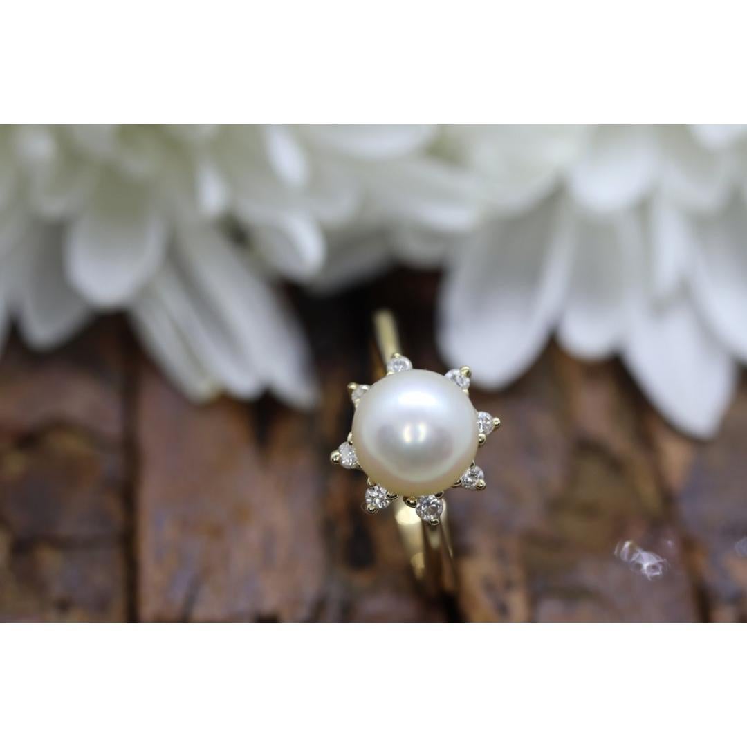 14k Pearl and Diamond Halo ring. 14k White gold Solitaire Halo ring with AKOYA For Sale 1