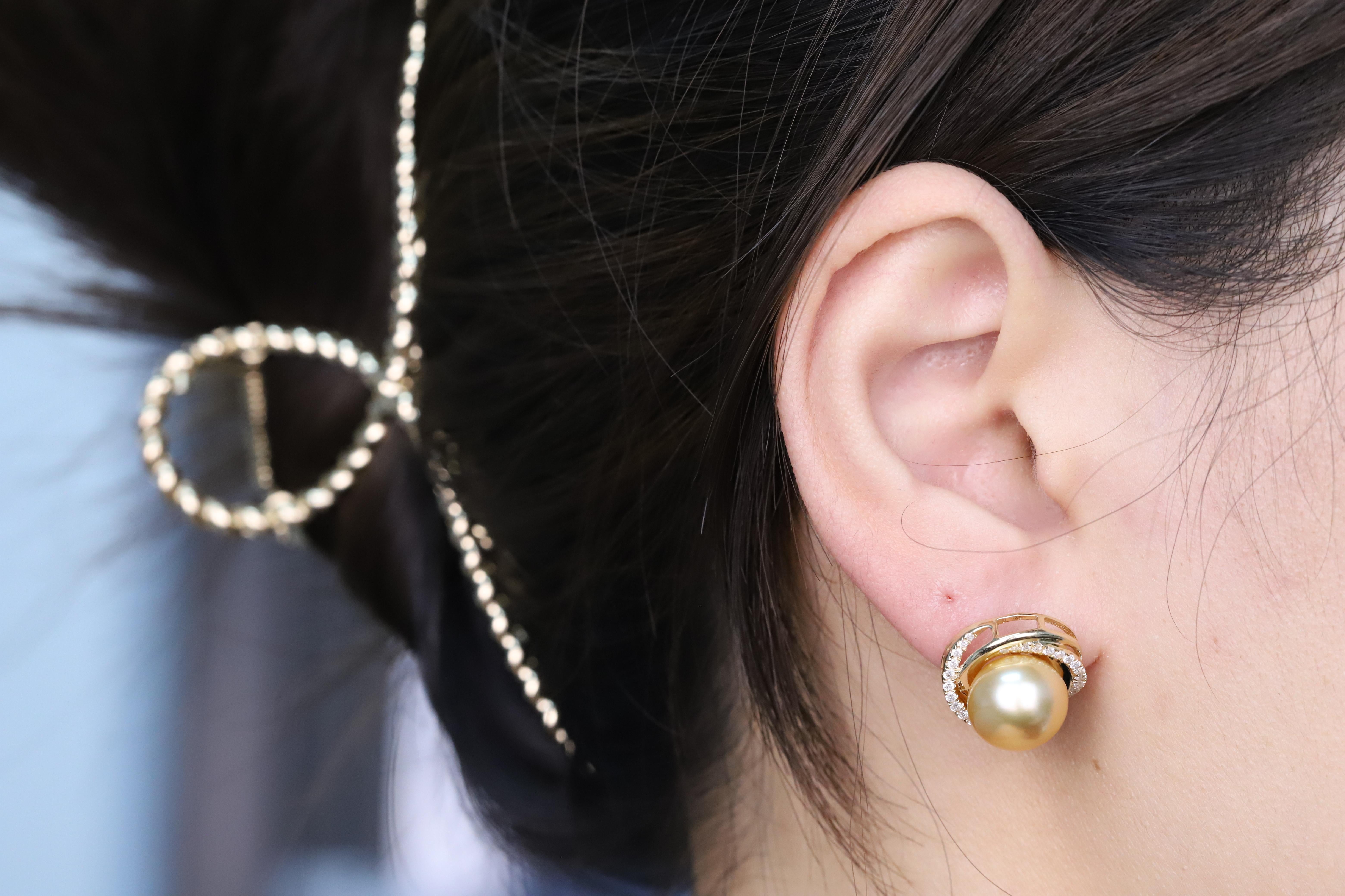 Round Cut 14K Pearl Earrings from South Sea For Sale