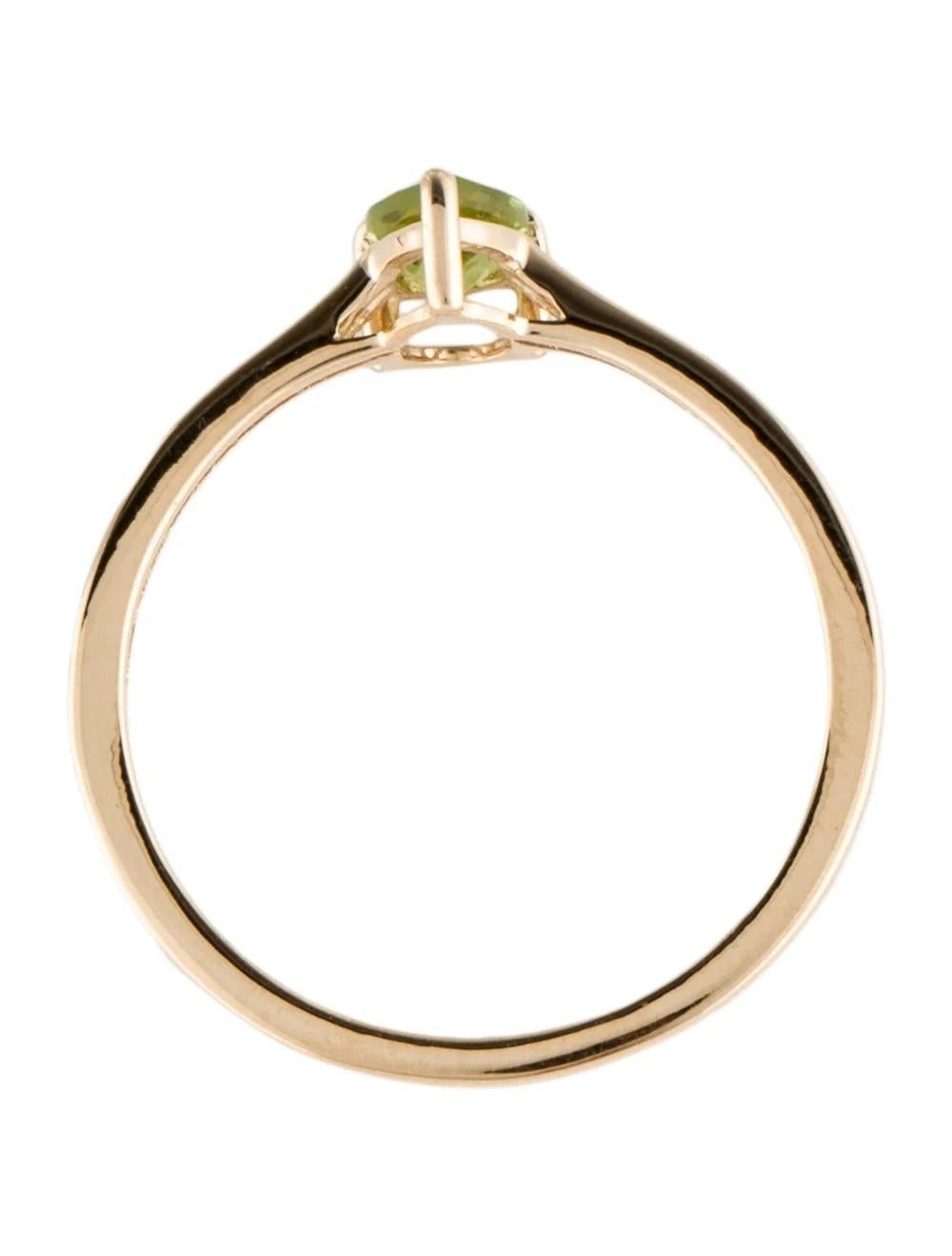 Women's 14K Peridot Cocktail Ring, Size 6.75 - Green Gemstone Statement Piece, Elegant For Sale