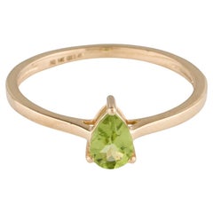 14K Peridot Cocktail Ring, Size 6.75 - Vibrant Green Gemstone, Yellow Gold