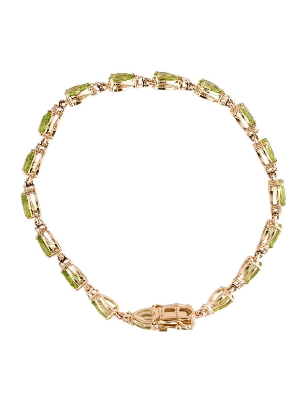 14K Peridot & Diamond Link Bracelet - Design Elegance, Beauté Timeless Neuf - En vente à Holtsville, NY