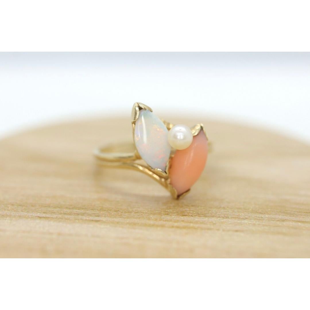Donna Anello a grappolo con corallo rosa 14k, opale e perla. Navette Pesca corallo Opale in vendita