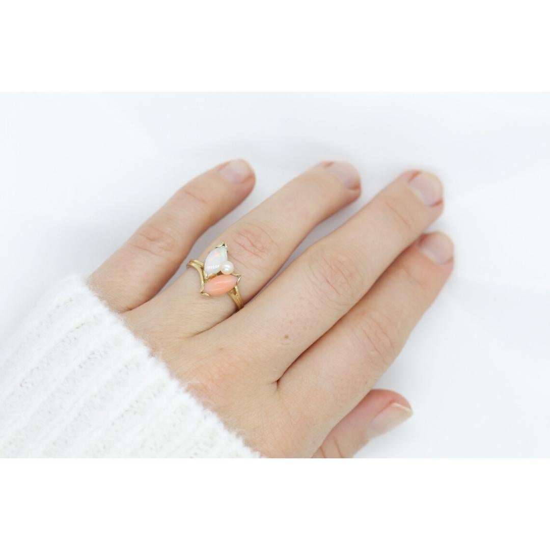 Anello a grappolo con corallo rosa 14k, opale e perla. Navette Pesca corallo Opale in vendita 5