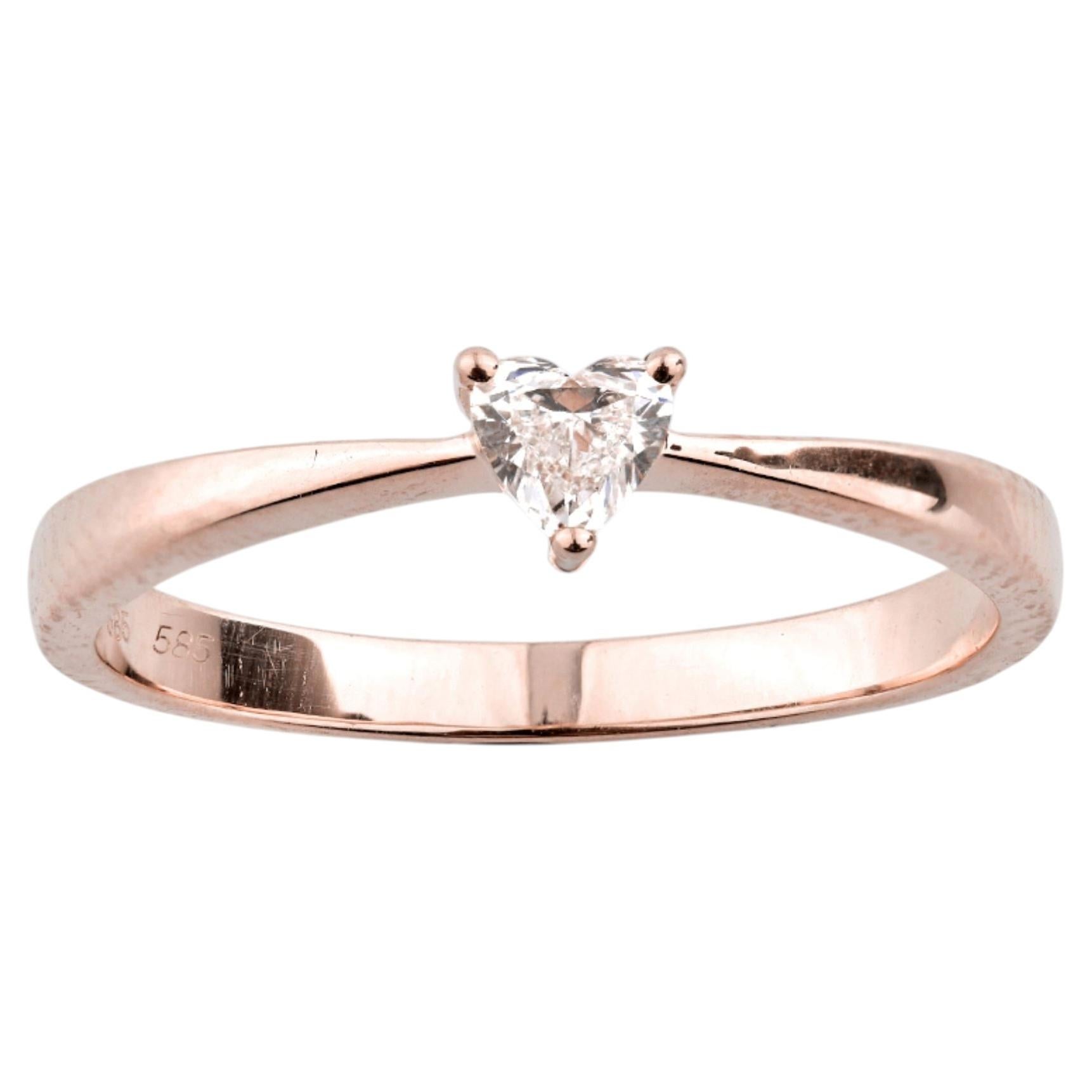 Anillo solitario de diamante con corte en forma de corazón, en oro rosa de 14 quilates: diseño moderno en venta
