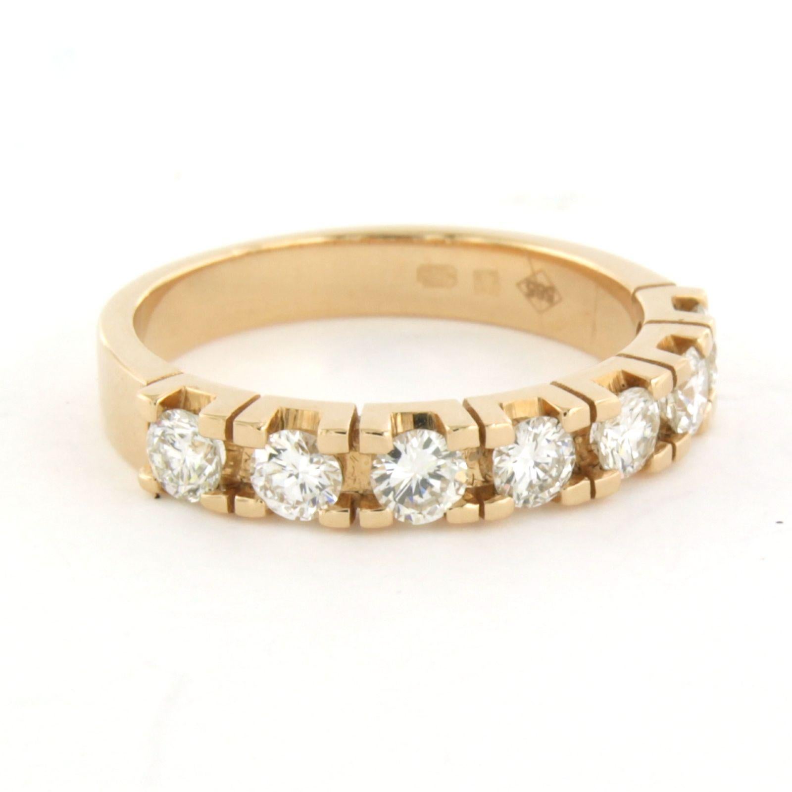 Ring aus 14 Karat Rotgold mit einem Diamanten im Brillantschliff von bis zu 0,88 Karat 3,7 Gramm im Angebot 1