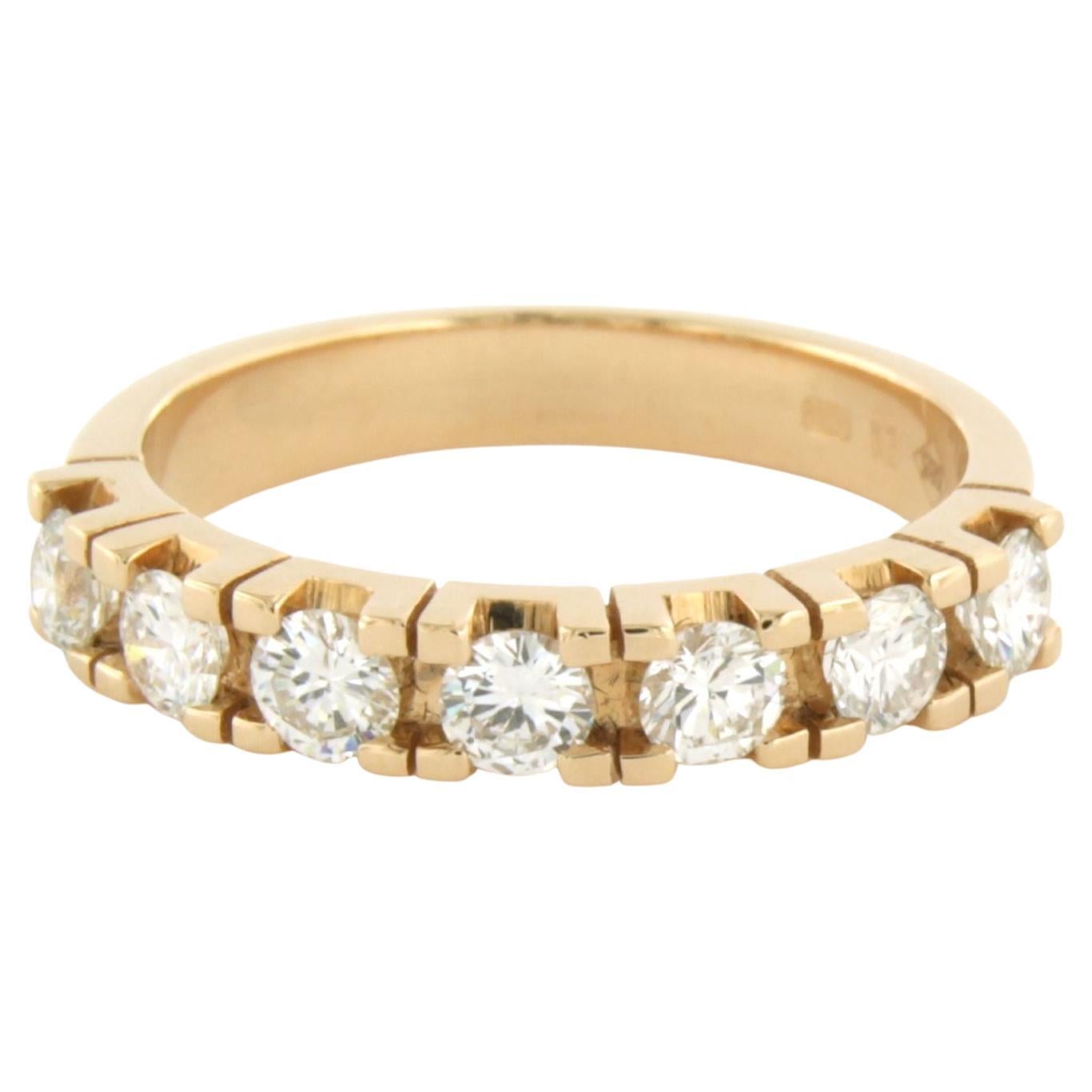 Ring aus 14 Karat Rotgold mit einem Diamanten im Brillantschliff von bis zu 0,88 Karat 3,7 Gramm im Angebot