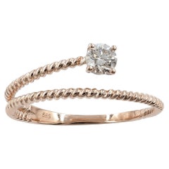 Bypass-Ring aus 14-karätigem Roségold mit rundgeschliffenem Diamanten im gedrehten Seil-Design