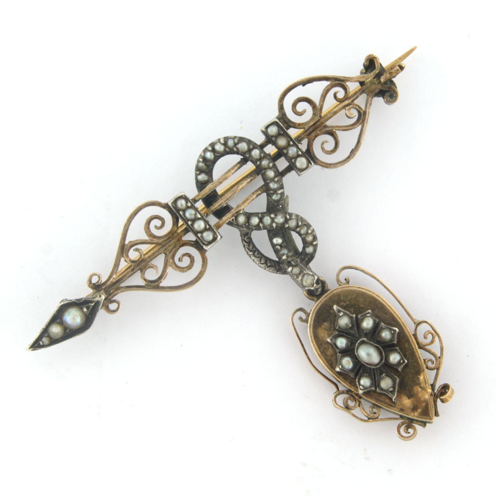 14k pink gold with silver brooch set with pearls In Good Condition For Sale In The Hague, ZH