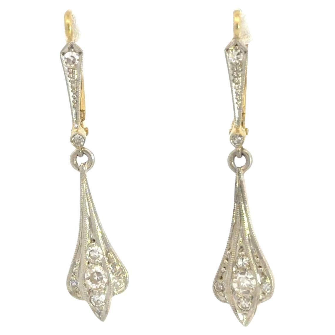 Orecchini pendenti con diamanti Art Deco in platino 14k