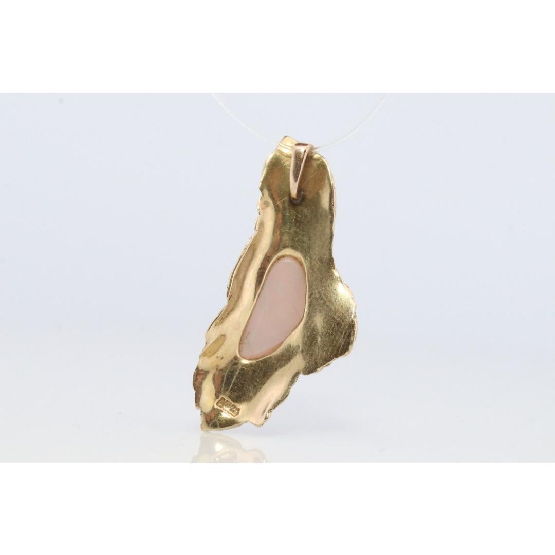 Ciondolo a forma di OPALE con reticolo in 14k. Pendente australiano in cristallo opale e pepita d'oro. In condizioni buone in vendita a Port Charlotte, FL