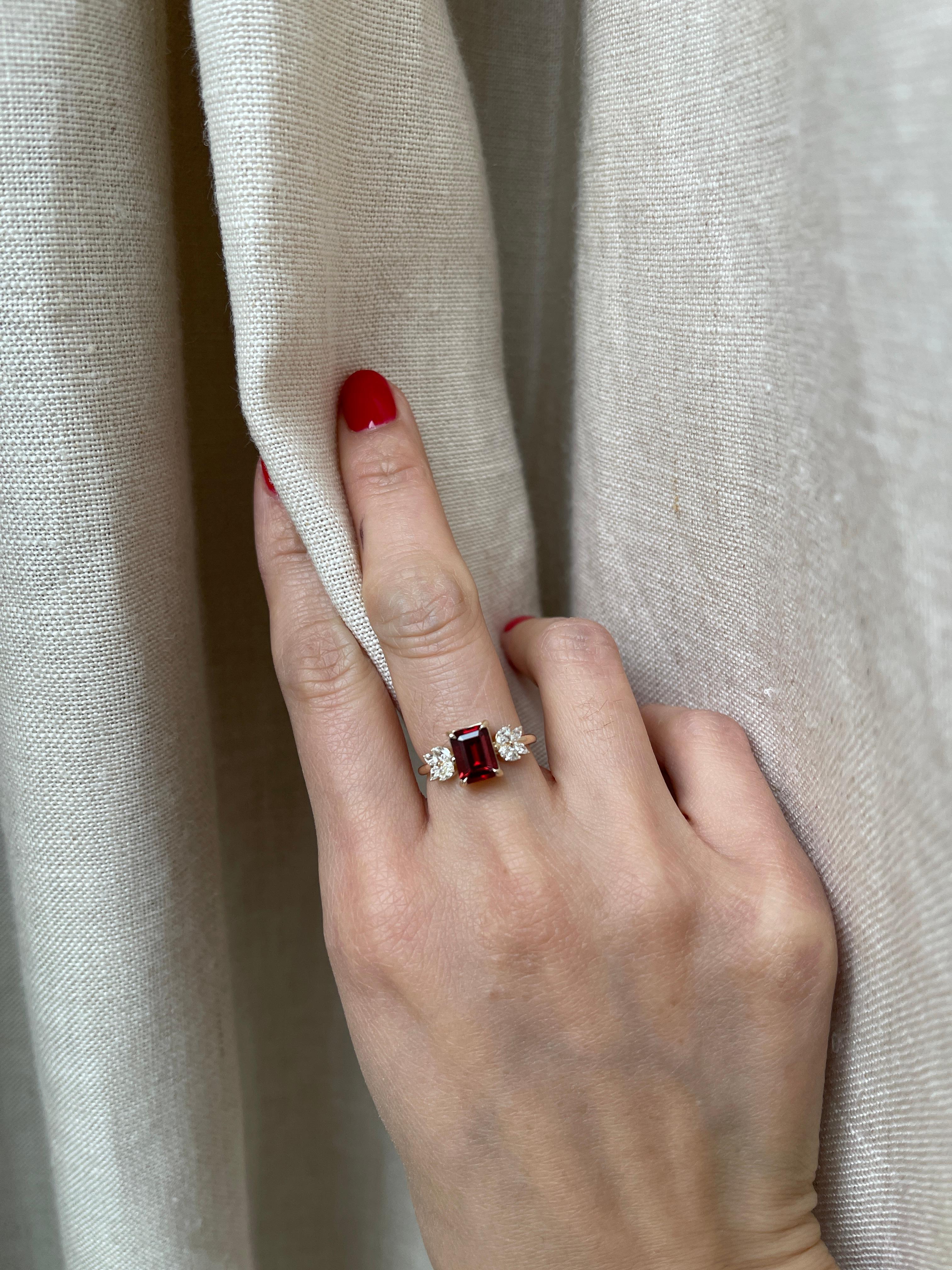 14K Red Garnet Diamond Engagement Ring For Sale 1