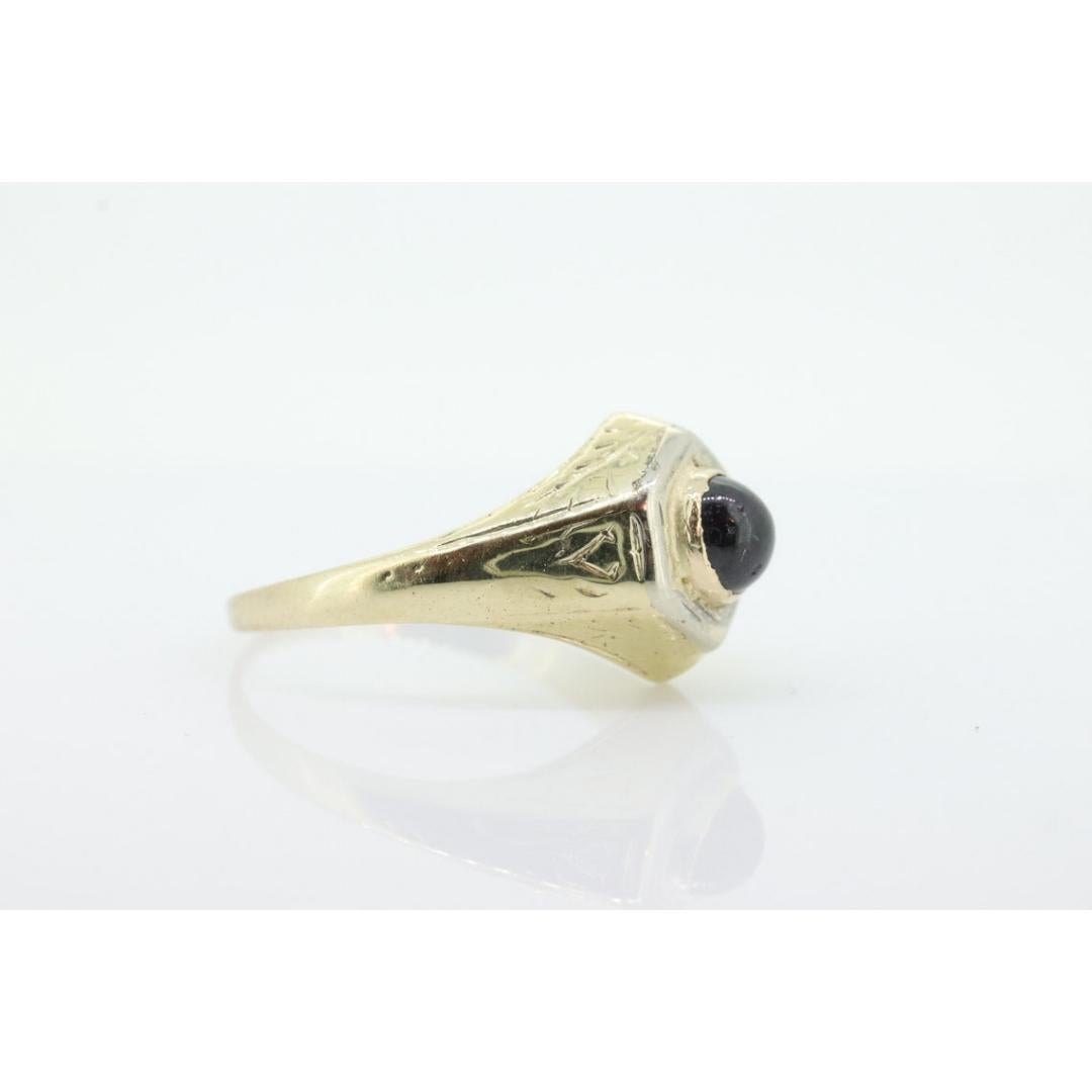 Femenino o masculino Anillo antiguo de turmalina roja de 14k. Solitario de Turmalina Cabujón Redondo engastado en bisel en venta