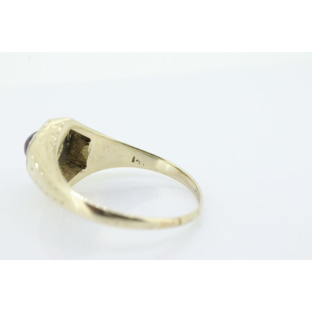 Anillo antiguo de turmalina roja de 14k. Solitario de Turmalina Cabujón Redondo engastado en bisel en venta 4
