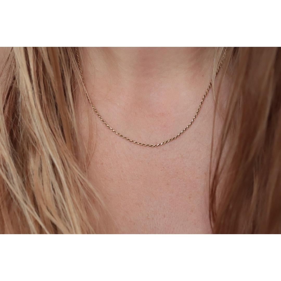 Collana in corda 14k. Collana lunga in corda 14k. 3,5 grammi Lunghezza 16 pollici Larghezza 1,5 mm in vendita 1