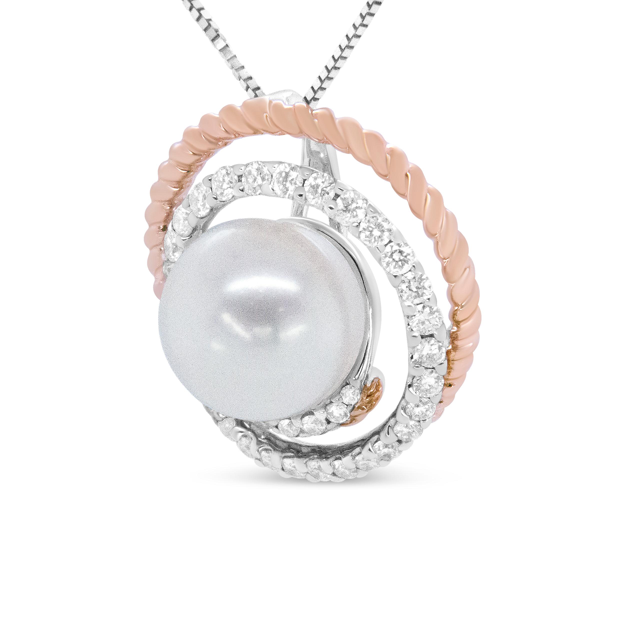 Luce un elegante look femenino con este sensacional collar colgante de oro rosa y blanco de 14 quilates.  Rítmicas y fluidas espirales tejen un cautivador dibujo que abraza una perla central en esta encantadora pieza. La espiral de oro rosa muestra
