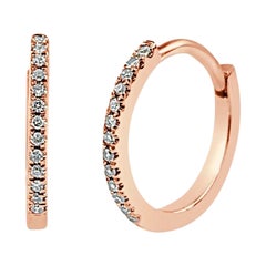 Pendientes de aro abrazador con diamantes de 0,07 quilates en oro rosa de 14 quilates