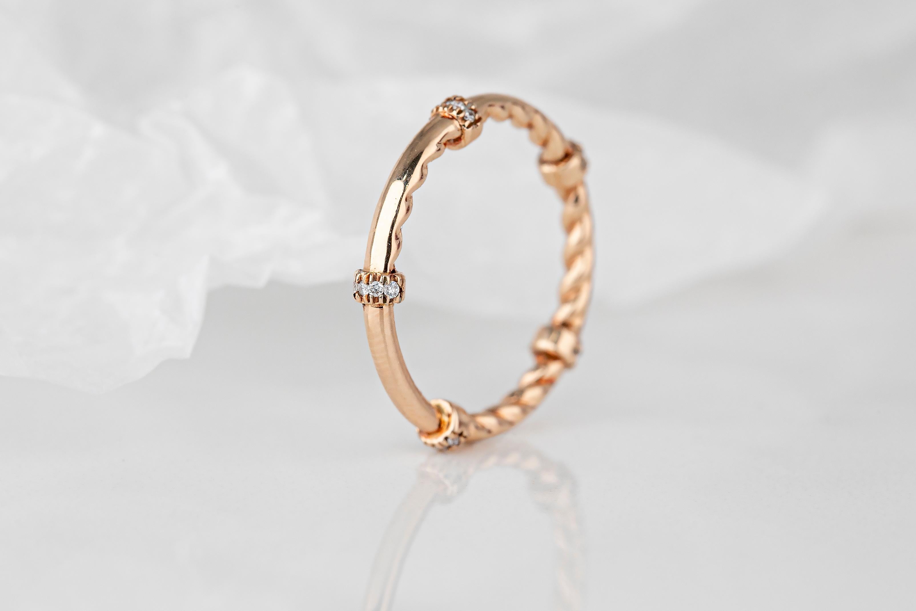 For Sale:  14K Rose Gold 0.12 Ct. Diamond Crown Wedding Band 8