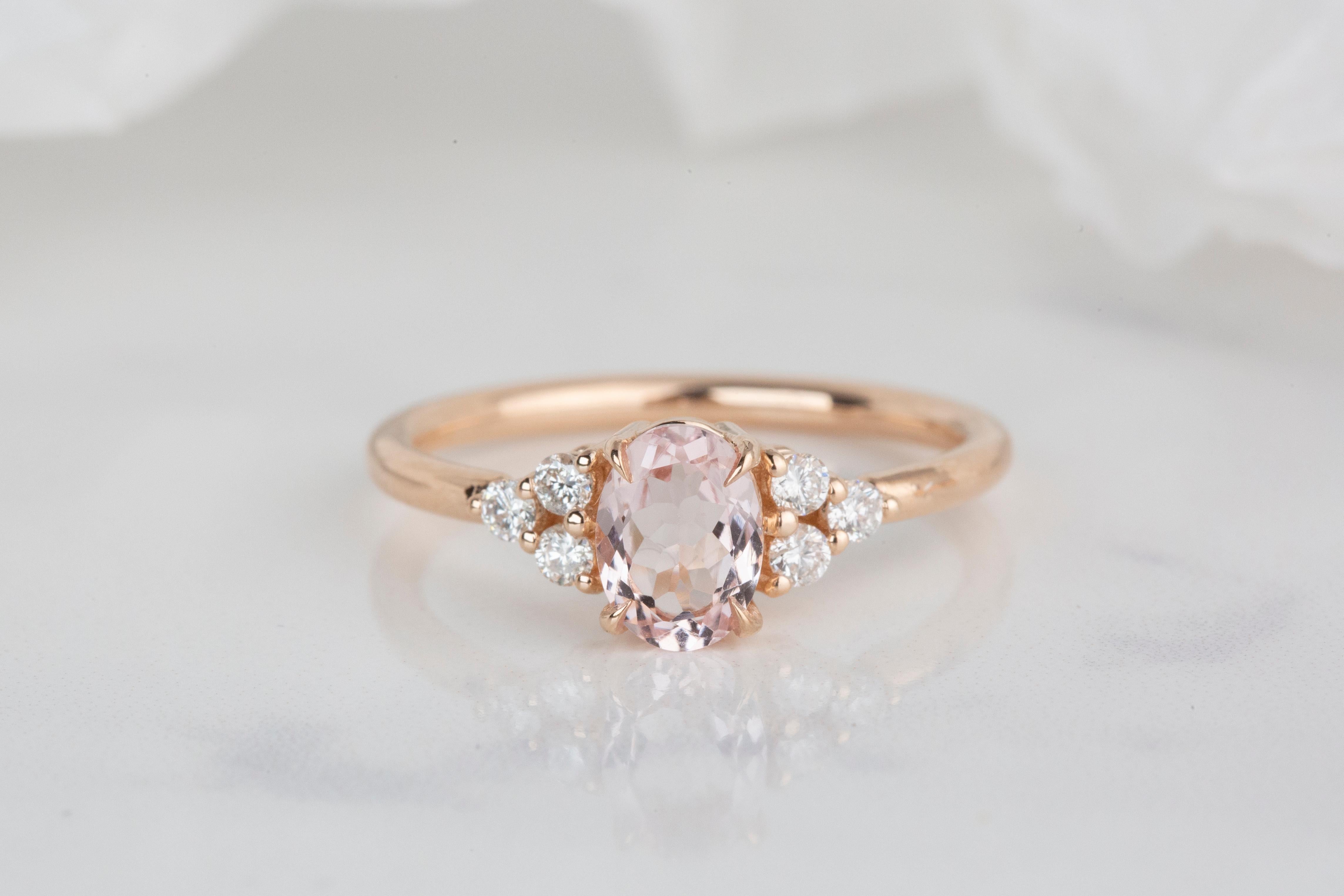14k Roségold 0,65 Karat. Ovaler Morganit- und Diamantring () 5