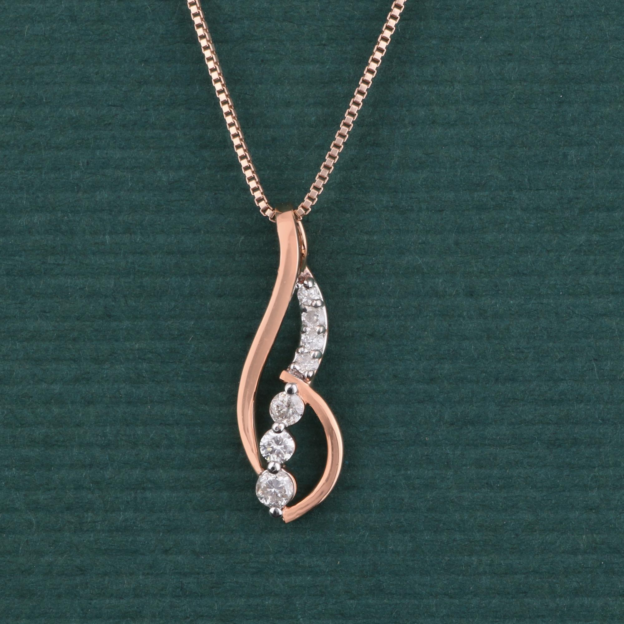Brilliant Cut 14K Rose Gold 0.755 Ctw Natural Clear Diamond l1/H1' Modern Charm Pendant For Sale
