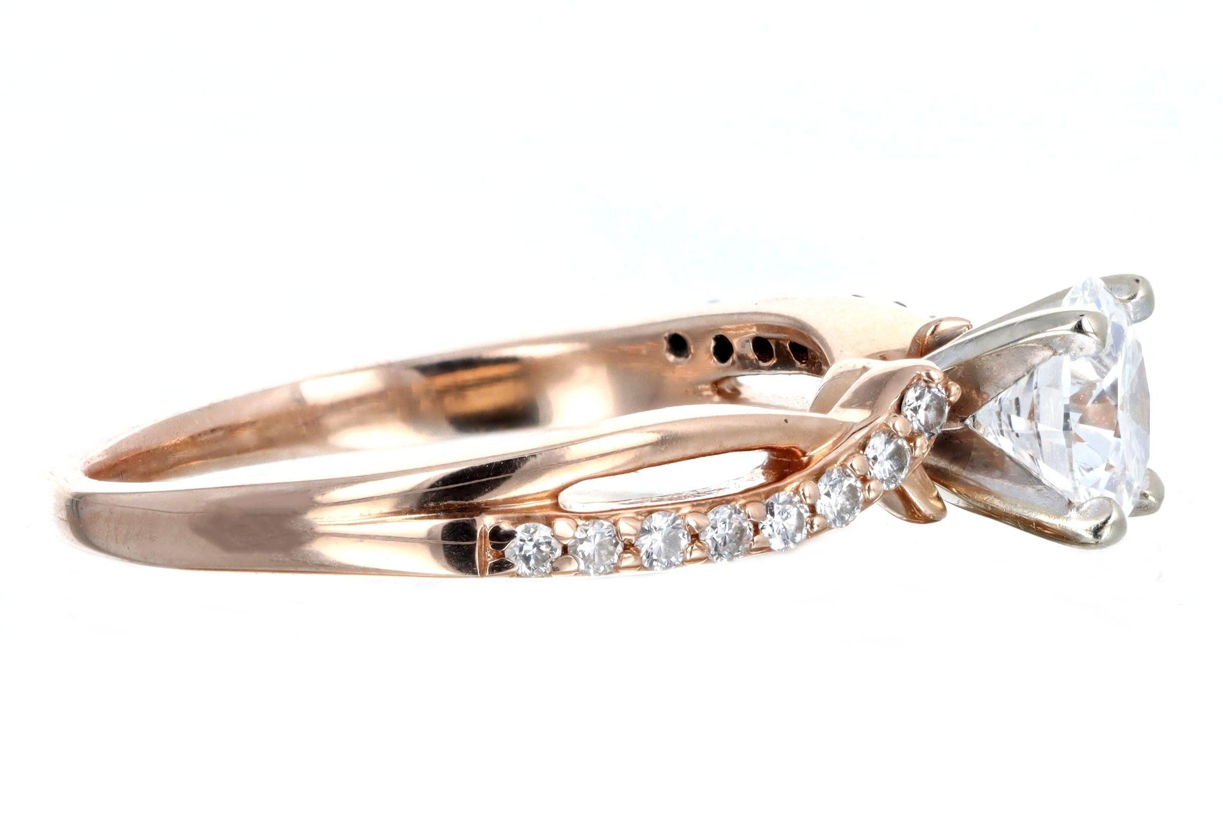 Women's 14K Rose Gold 0.80 Carat Round Brilliant Diamond Twist Band Engagement Ring For Sale