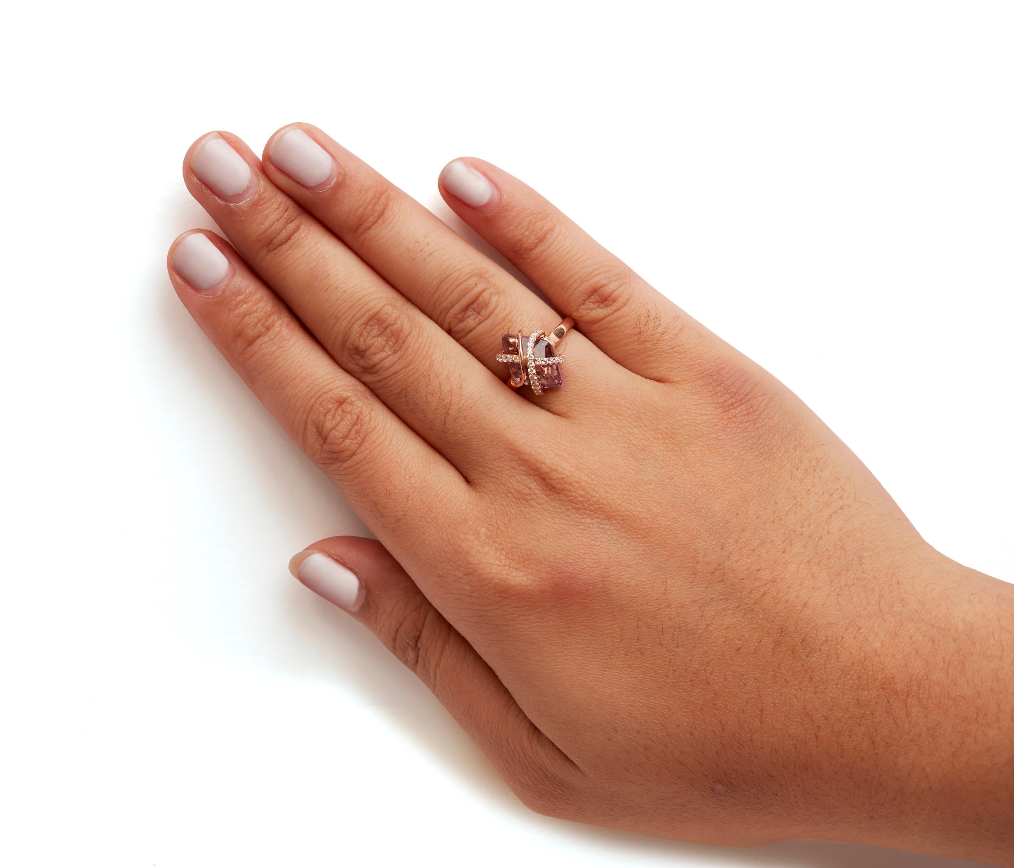 14K Roségold 1/5 Karat Gesamtkaratgewicht Diamant umwickelt lila Amethyst Cocktail-Ring im Zustand „Neu“ im Angebot in New York, NY