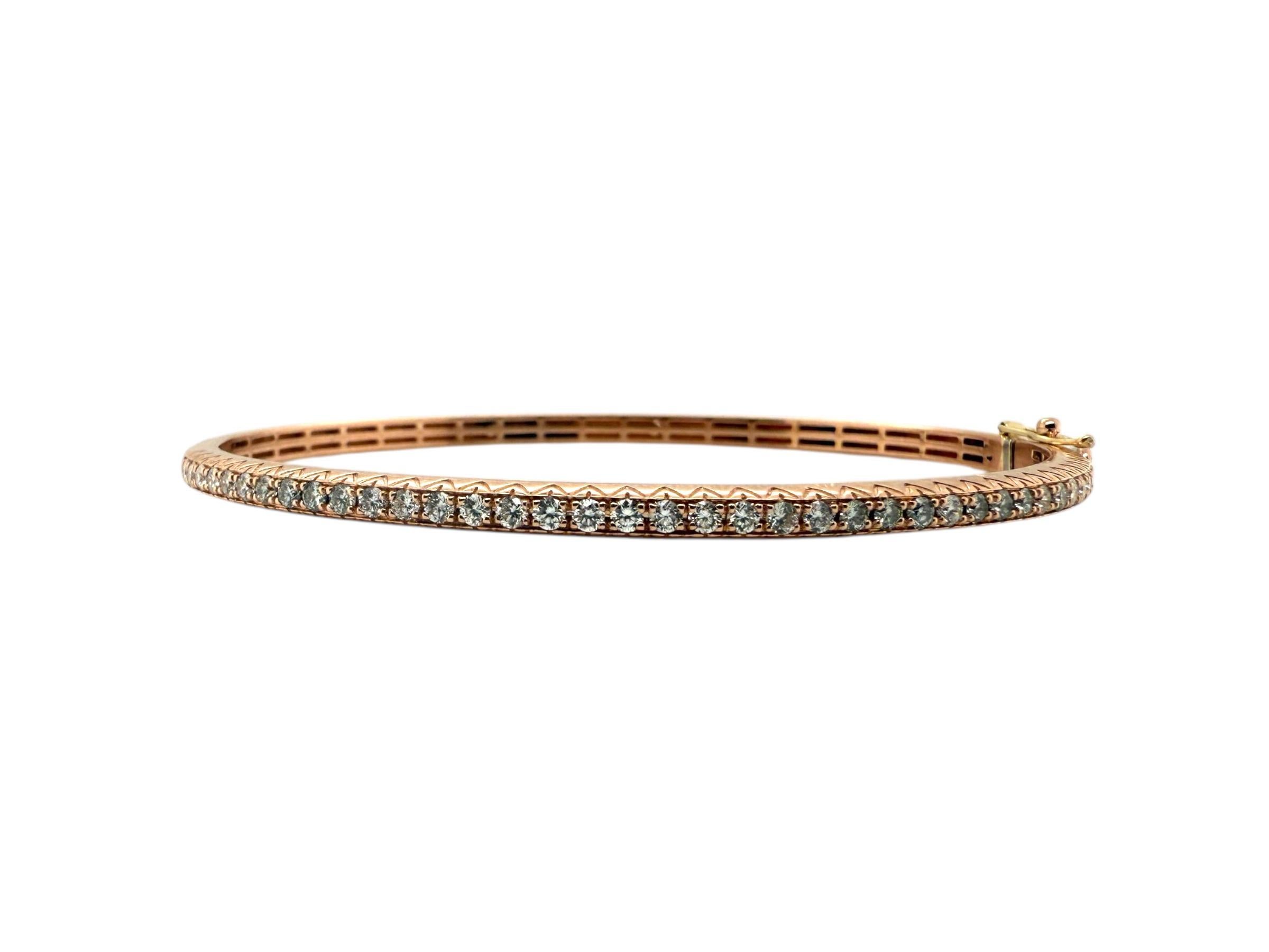 Contemporain Bracelet jonc en or rose 14 carats avec diamants de 1 carat en vente