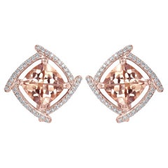 Boucles d'oreilles en or rose 14 carats avec morganite de 4,11 carats et diamants. Style n° E4679MO